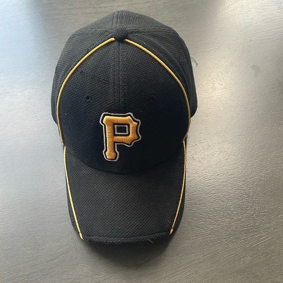 Pittsburgh Pirates Hat - Picture 1 of 5